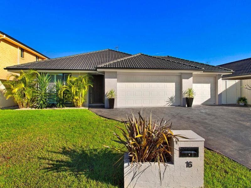 16 Shearwater Street, Tumbi Umbi, NSW 2261
