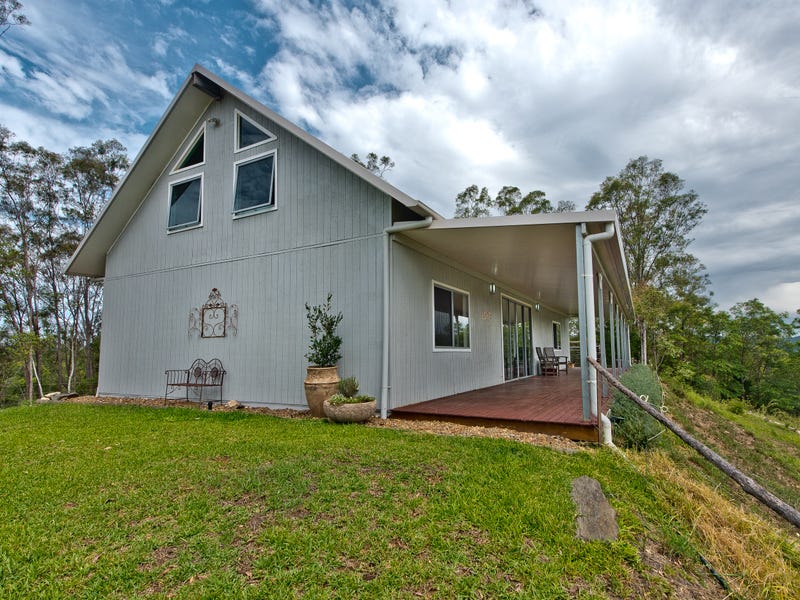 753 Clear Mountain Road, Clear Mountain, QLD 4500