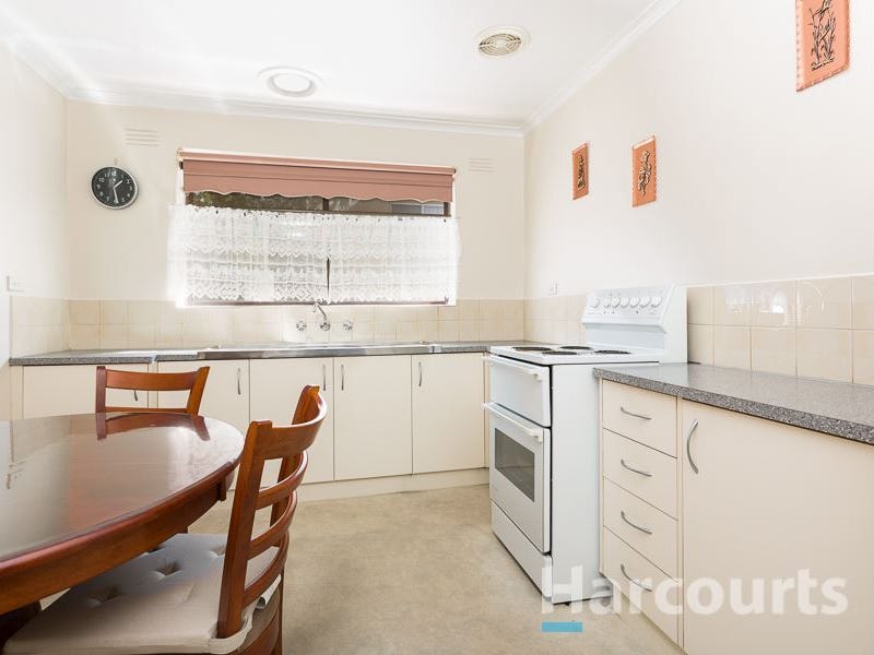 2/145 PRINCES HIGHWAY, Dandenong, Vic 3175 Property Details