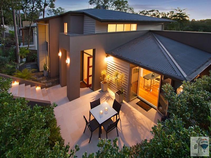 158 Chapel Hill Road, Chapel Hill, QLD 4069