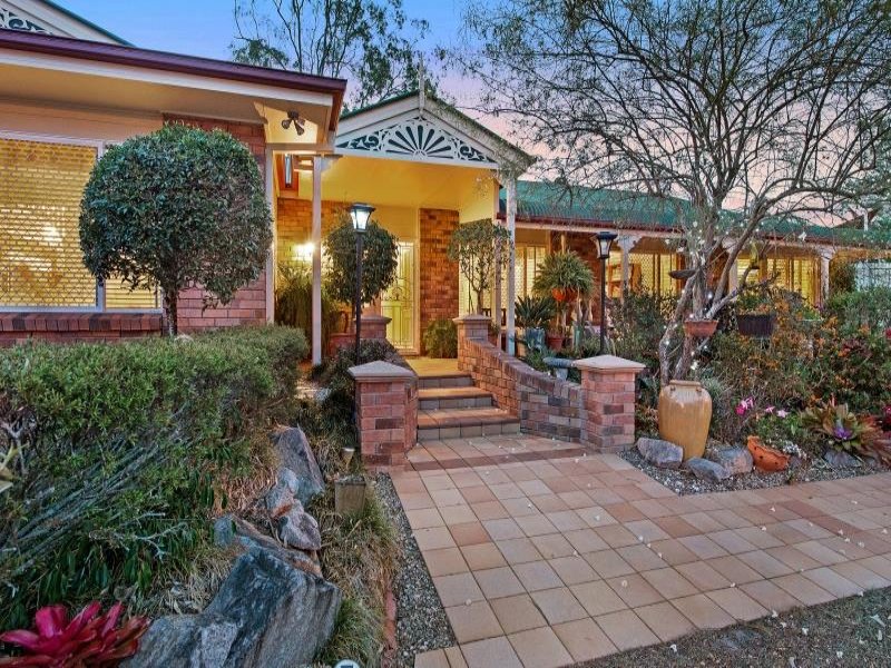 17 Byrnes Road S, Joyner, QLD 4500