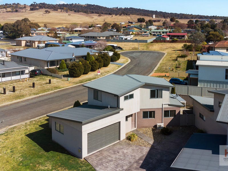 1/4 Gungarlin Street, Berridale, NSW 2628