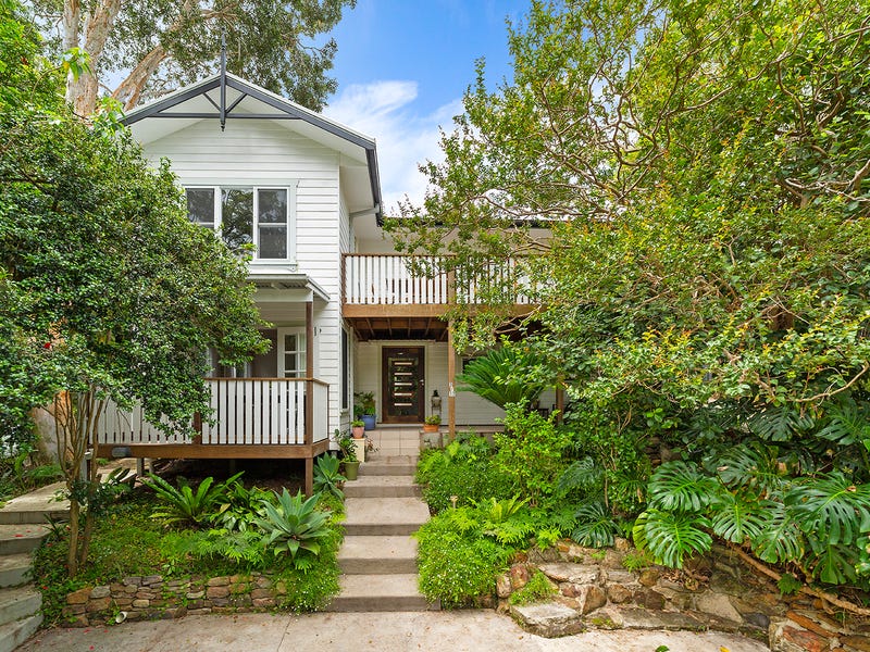 17 The Grove, Austinmer, NSW 2515 Property Details