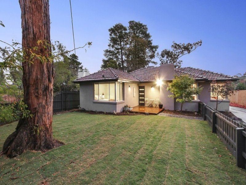 13 Farnley Street, Croydon, VIC 3136