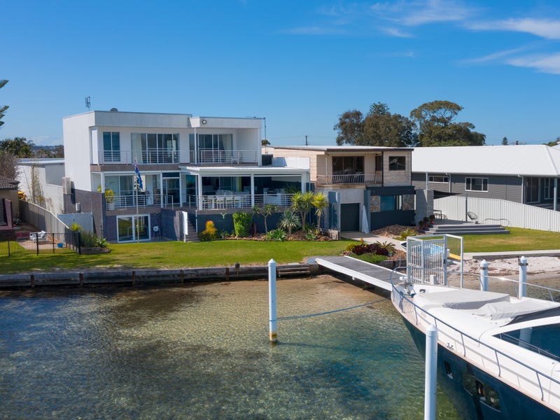 1/100 Marks Point Road, Marks Point, NSW 2280 House for Sale