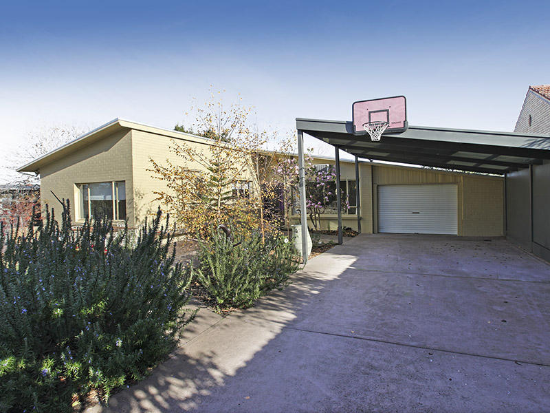 71 North Valley Road, Highton, Vic 3216 Property Details