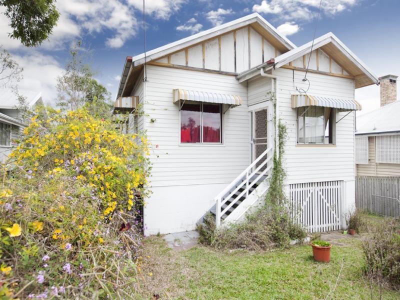 125 Mildmay Street, Fairfield, Qld 4103 Property Details