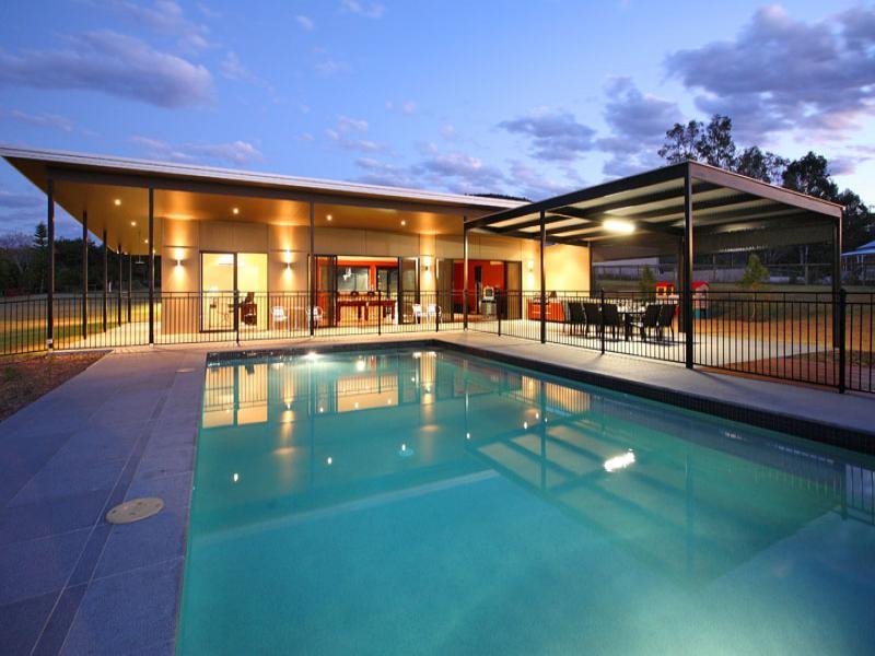 75 Upper Camp Mountain Road, Camp Mountain, QLD 4520