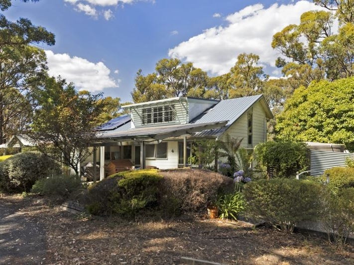 220 Ashbourne Road, Woodend, VIC 3442