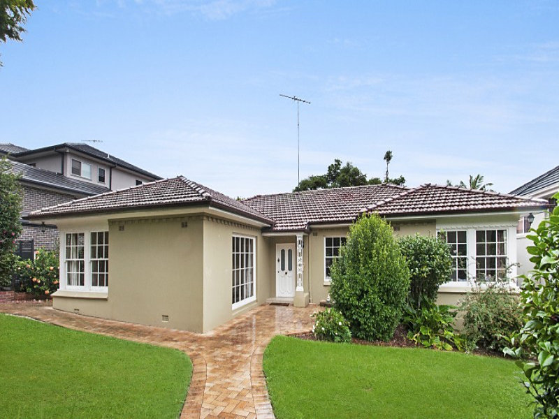 36 Fairlawn Avenue, Turramurra, NSW 2074