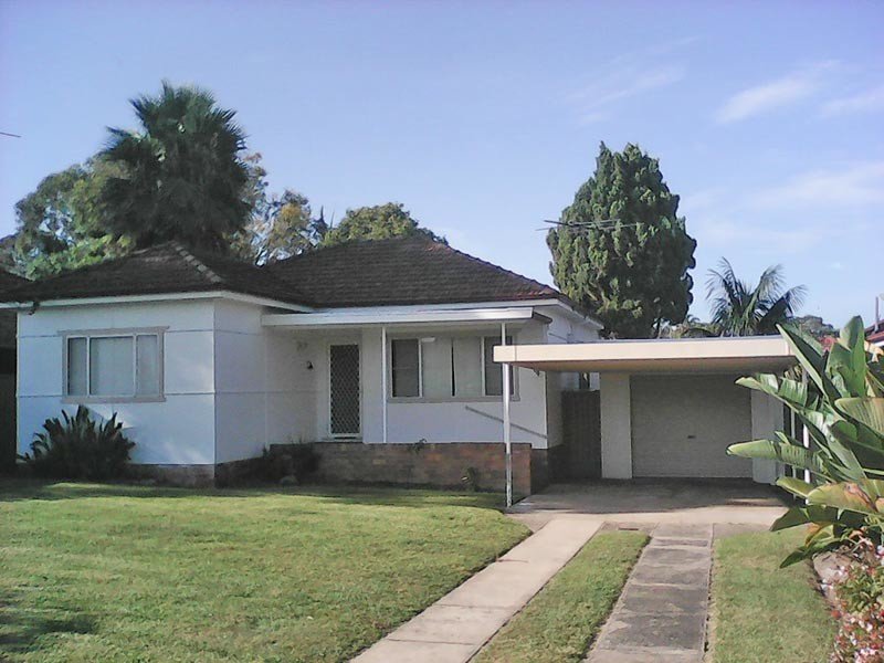 84 Anzac Avenue, Engadine, NSW 2233