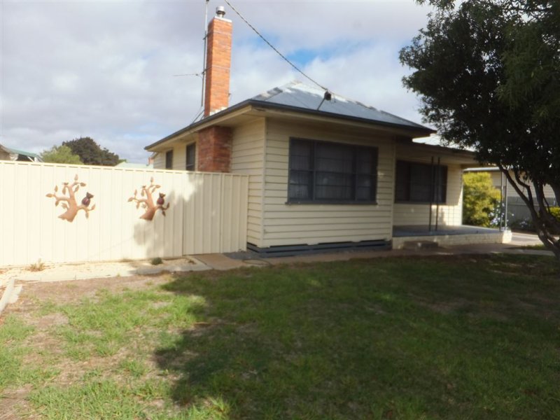 40 Walker Street, Donald, Vic 3480 Property Details