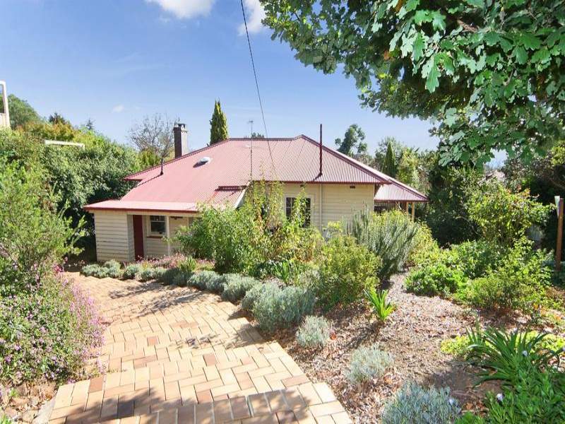 5 GARIBALDI STREET, Armidale, NSW 2350 Property Details
