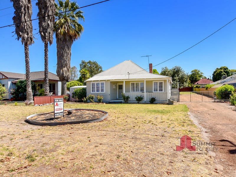 8 Roberts Street, Collie, WA 6225 House for Sale