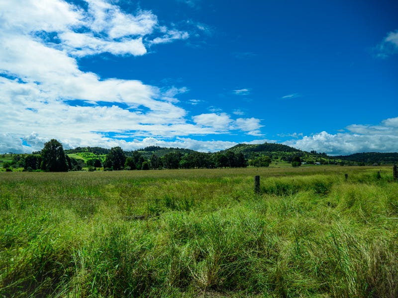 303 Lowood Minden Road, Tarampa, QLD 4311