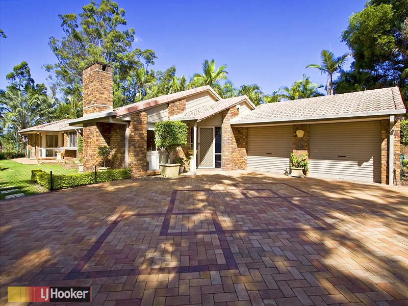 21 Drapers Road, Eatons Hill, QLD 4037