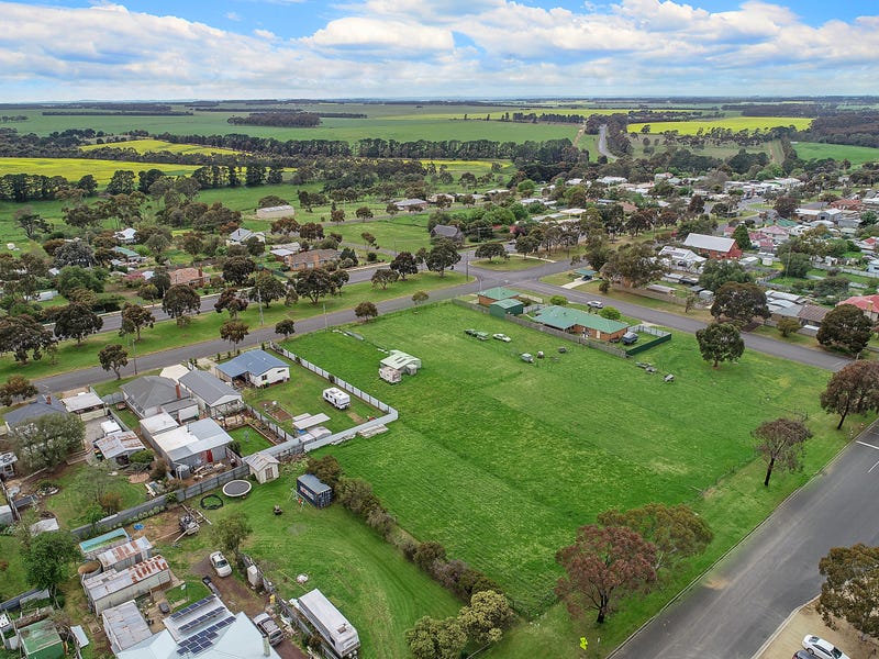 67 High Street, Lismore, VIC 3324