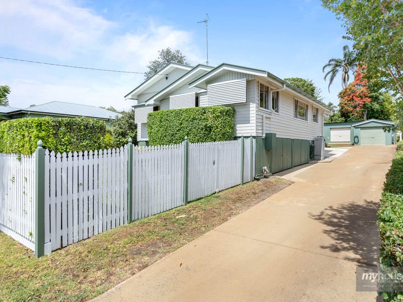 126 Mackenzie Street, East Toowoomba, QLD 4350