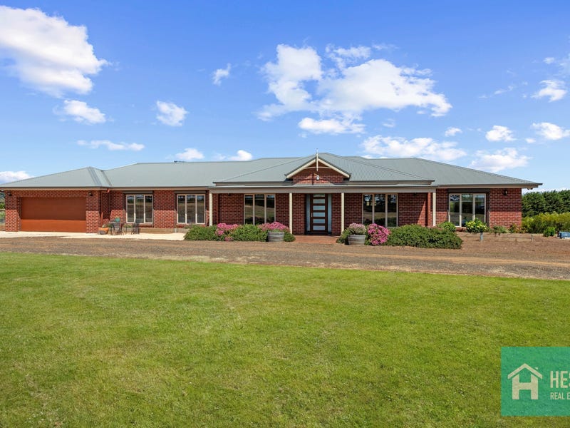 13 Highfield Way, Kilmore, Vic 3764 House for Sale