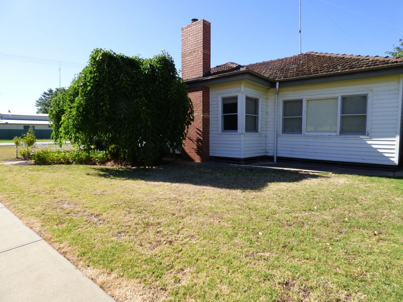 42 Wakool Street, Barham, NSW 2732 Property Details