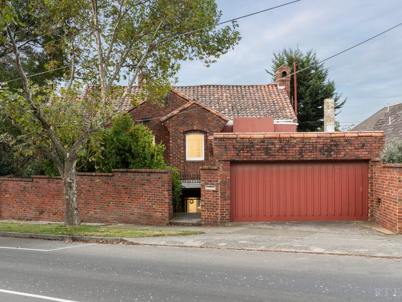 102 St Road, Toorak, Vic 3142 Property Details