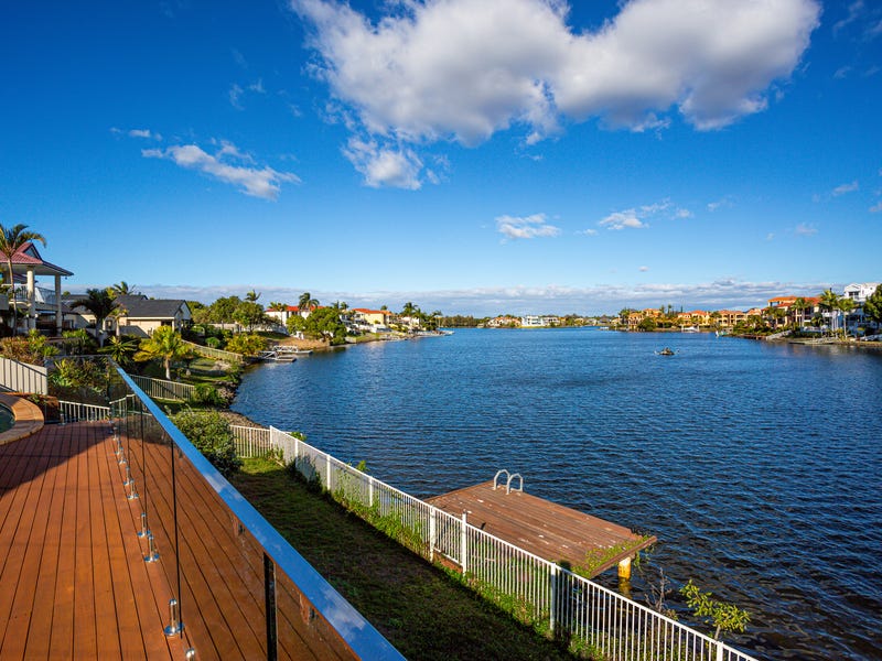 60 Montevideo Drive, Clear Island Waters, QLD 4226