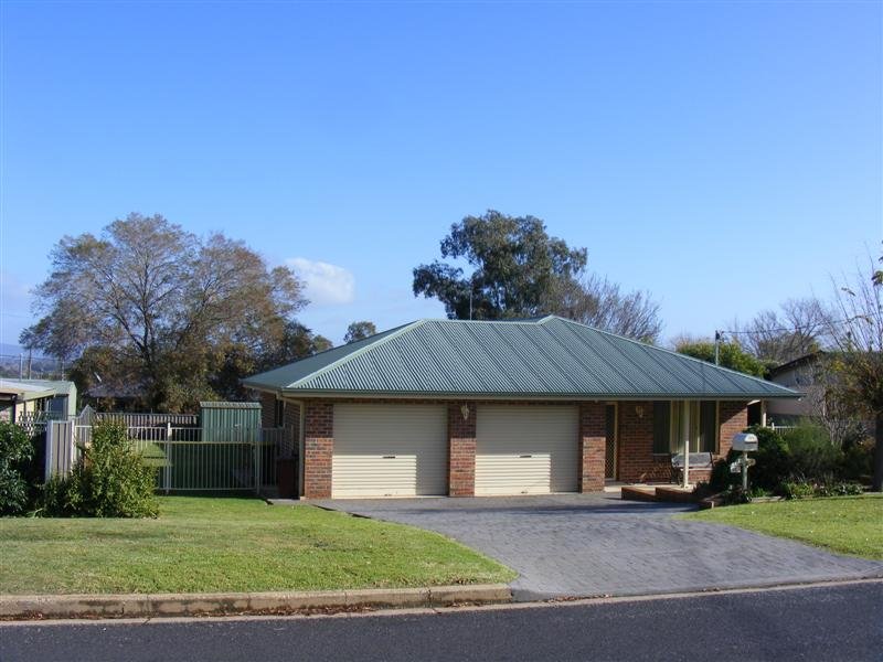 2a Street, Cowra, NSW 2794 Property Details