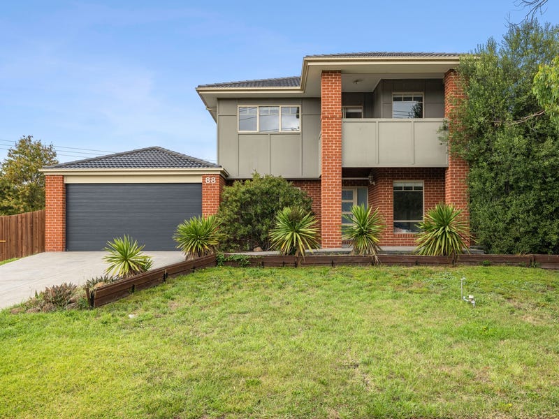 88 Frith Road, Gisborne, Vic 3437 House for Sale