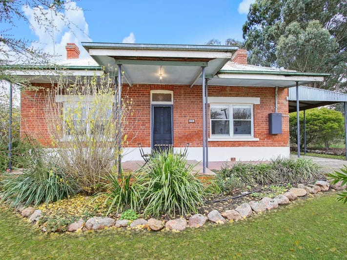 9 Jardine Street, Corryong, Vic 3707 Property Details