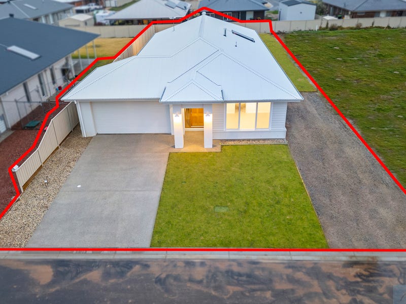 8 Viceconte Court, Tocumwal, NSW 2714 House for Sale