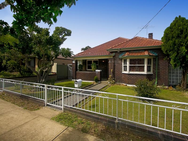 18 Street, Eastlakes, NSW 2018 Property Details