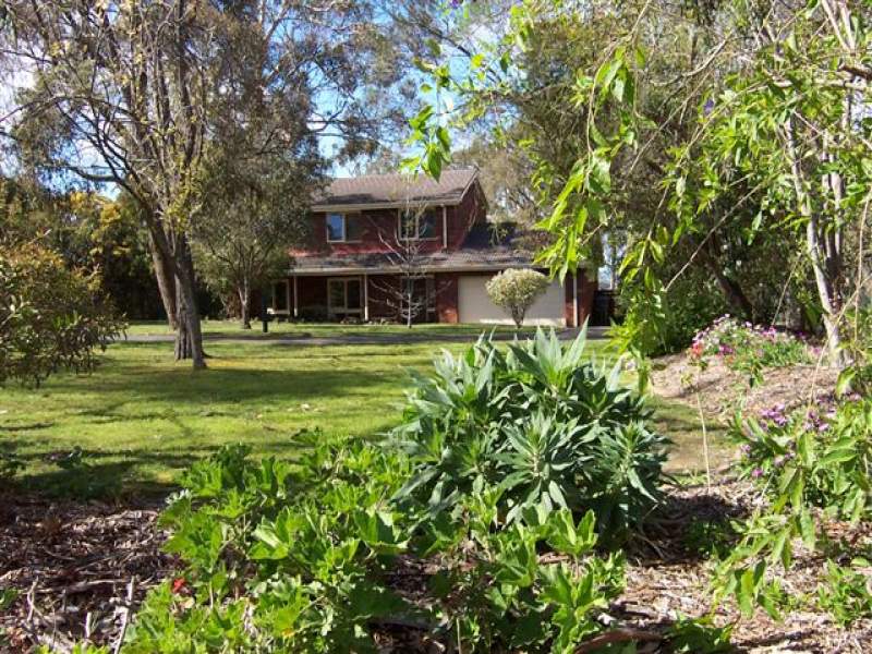 100 Allison Road, Mount Eliza, VIC 3930