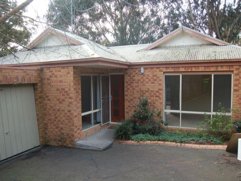 2/7 York Street, Eltham, VIC 3095