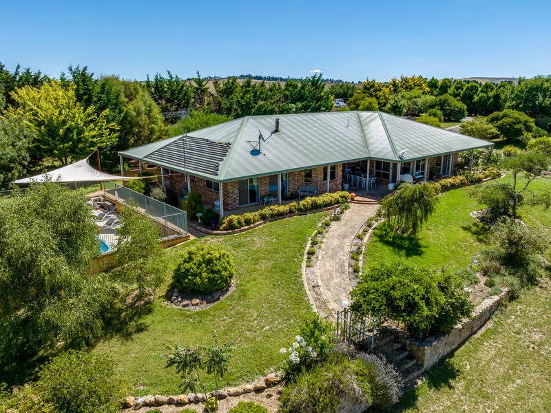 1044 Gurrundah Road, Parkesbourne, NSW 2580