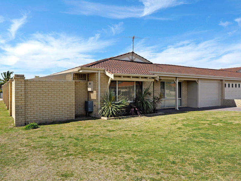 88A Charthouse Road, Waikiki, WA 6169