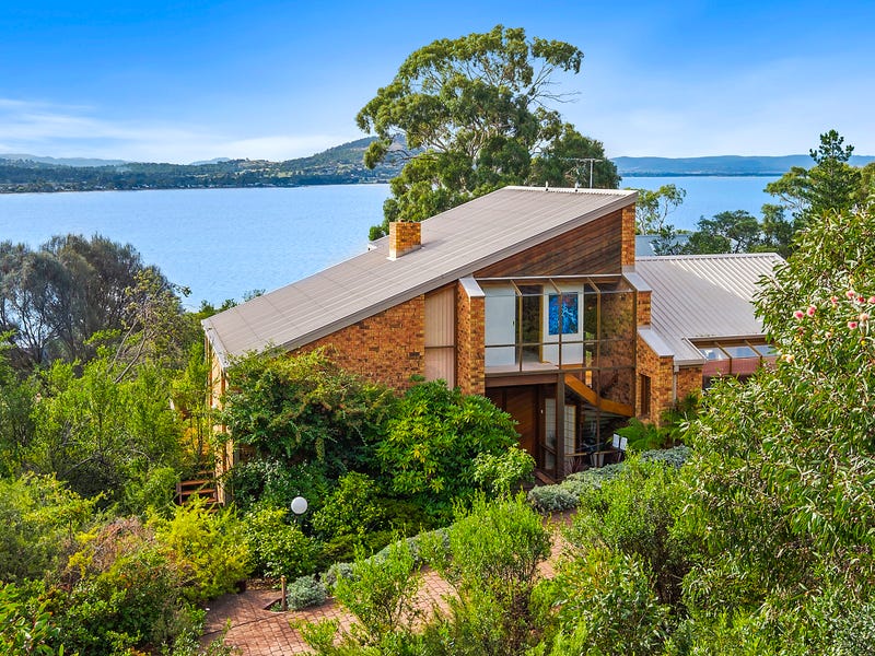 9 Bayside Drive, Lauderdale, Tas 7021 Property Details