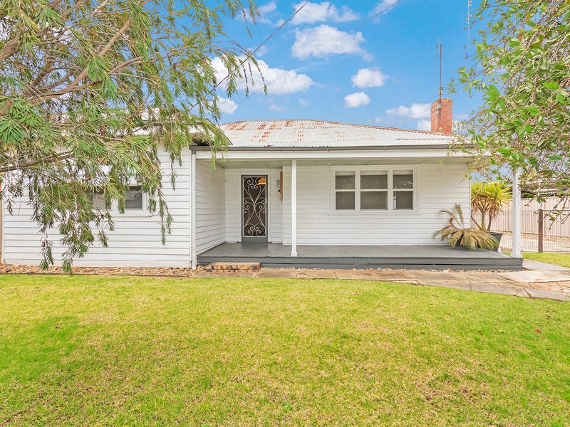 21 Barry Street, Echuca, Vic 3564 Property Details
