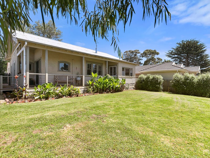 17 Church Street, Cowes, Vic 3922 Property Details