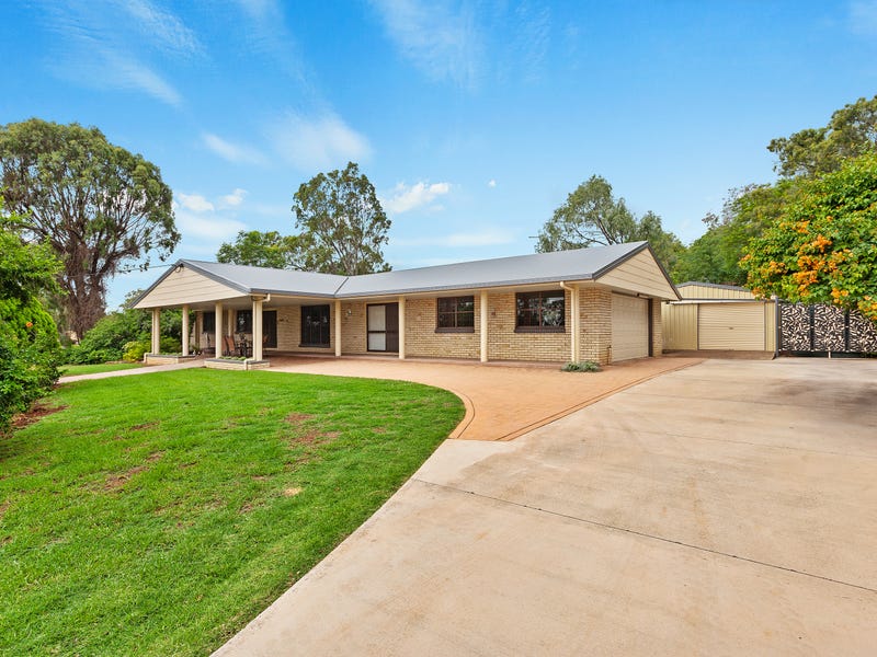 12 Ramsay Street, South Toowoomba, QLD 4350
