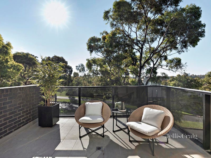 110 Edgewater Boulevard, Maribyrnong, Vic 3032 House for Sale