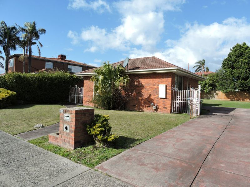 63 Kennington Park Drive, Endeavour Hills, VIC 3802