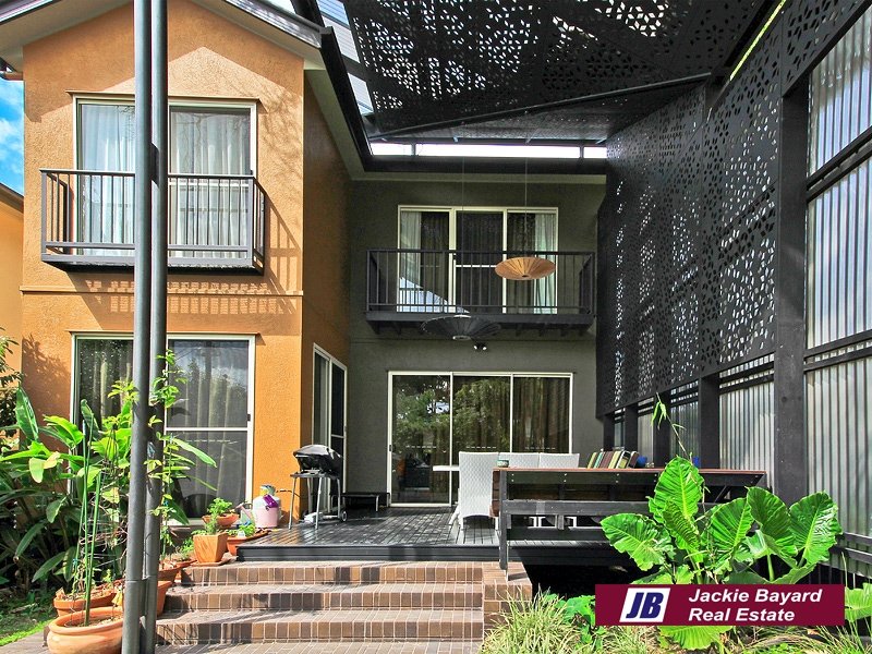 11 ABERCROMBIE STREET, Teneriffe, Qld 4005 Property Details