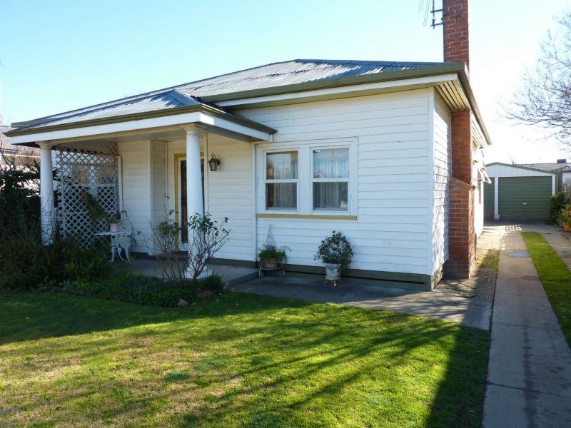 24 Wedge Street, Benalla, Vic 3672 Property Details