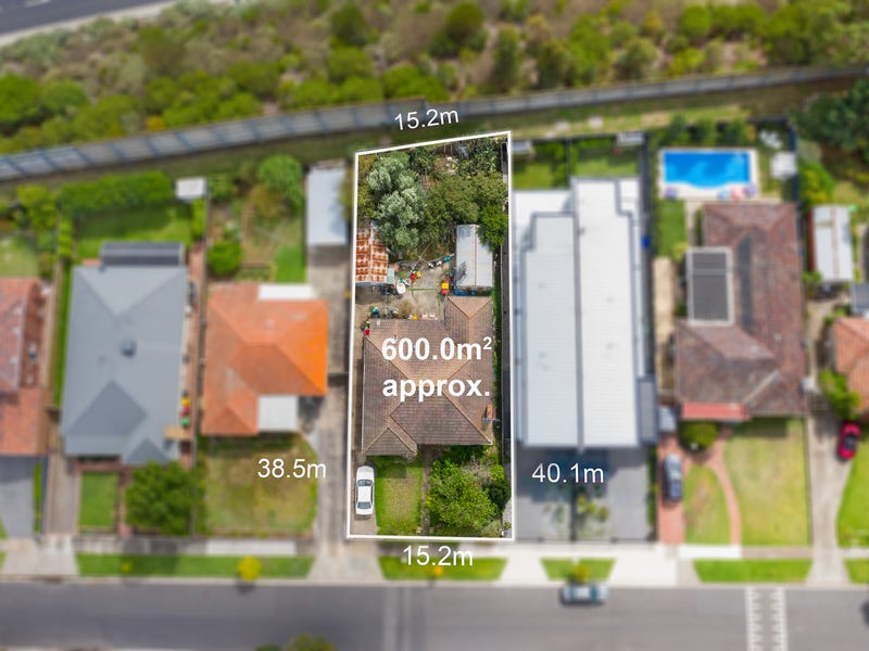 38 Roland Avenue, Strathmore, VIC 3041