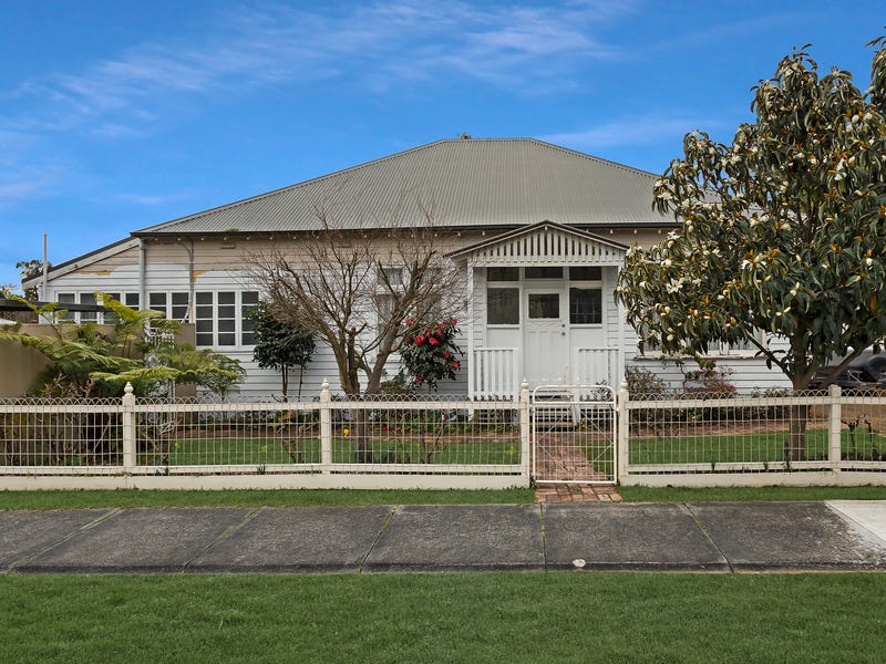 4 Bradman Avenue, Mount Evelyn, VIC 3796