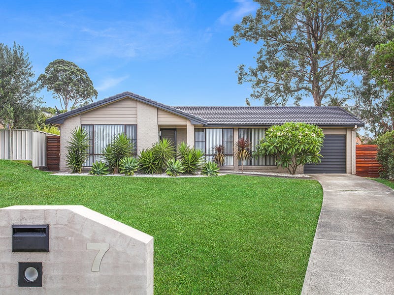 7 State Place, Albion Park, NSW 2527