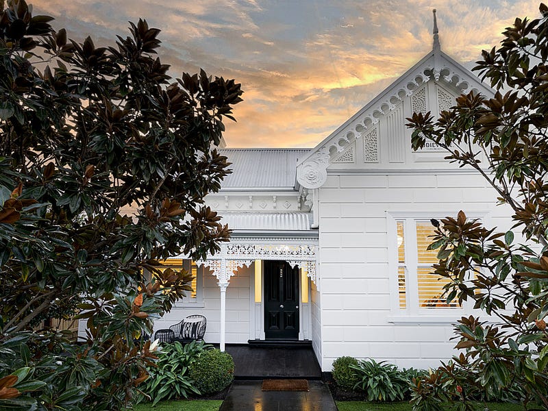 9 Carpenter Street, Brighton, Vic 3186 Property Details