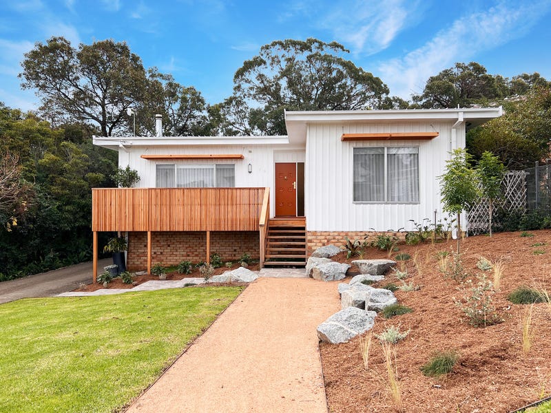 65 Lakeview Avenue, Merimbula, NSW 2548 Property Details