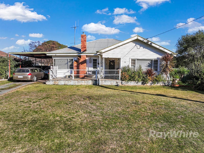 71 Campaspe Esplanade, Echuca, Vic 3564 House for Sale realestate