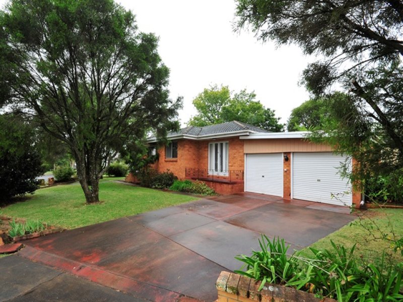 4 Teesdale Avenue, Newtown, Qld 4350 Property Details